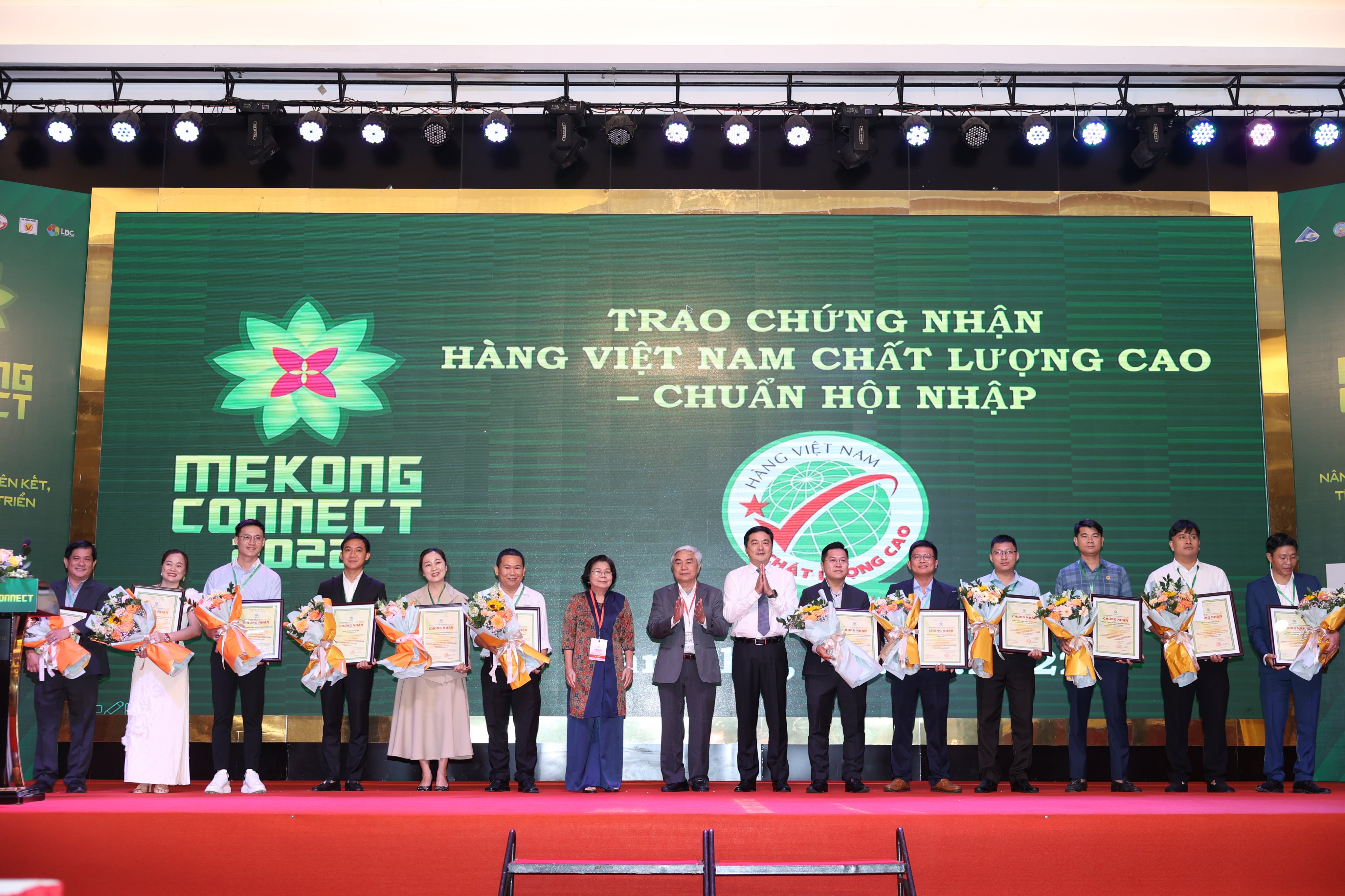 MBT được vinh danh Hàng Việt Nam chất lượng cao - Chuẩn hội nhập